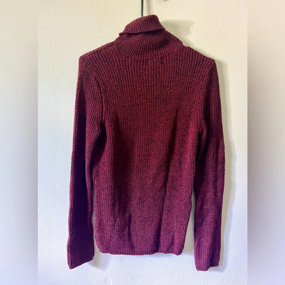 Chaps Classic Knit Turtleneck Sweater - Medium - Picture 3 of 4